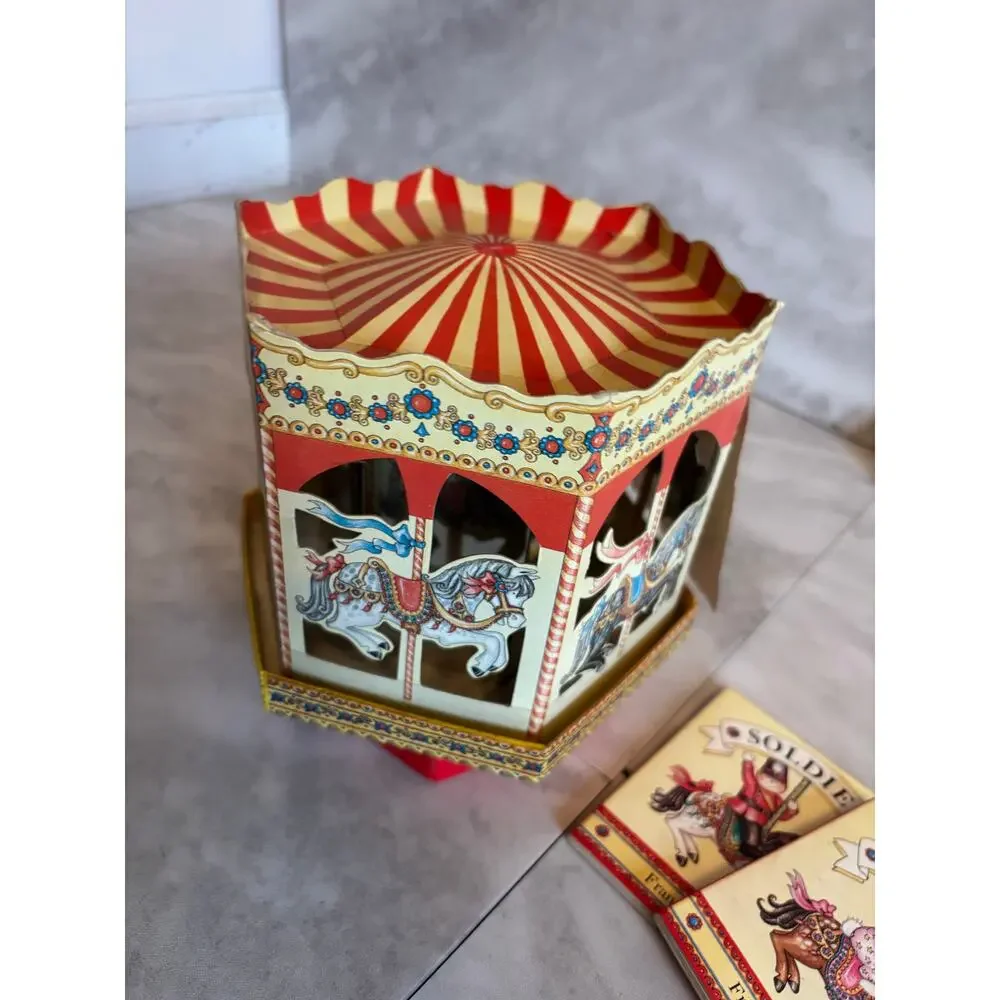 VINTAGE TOY CARDBOARD CAROUSEL Wind-Up "MY MUSICAL MERRY GO ROUND" Tested - Picture 7 of 8